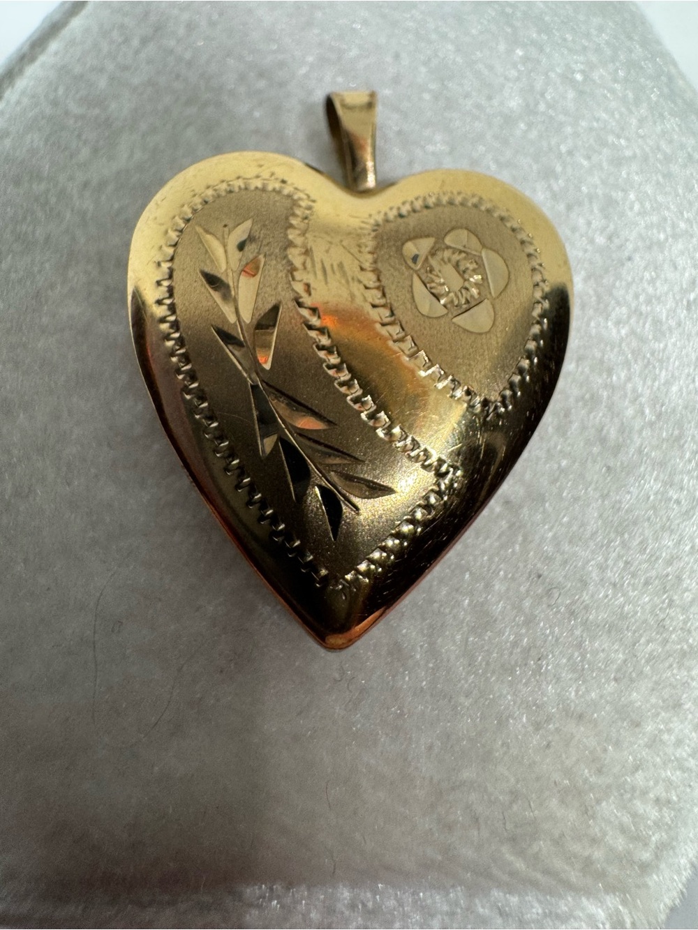 Vintage Designer PPC 14K Gold Filled Heart Locket Pendant Necklace Charm